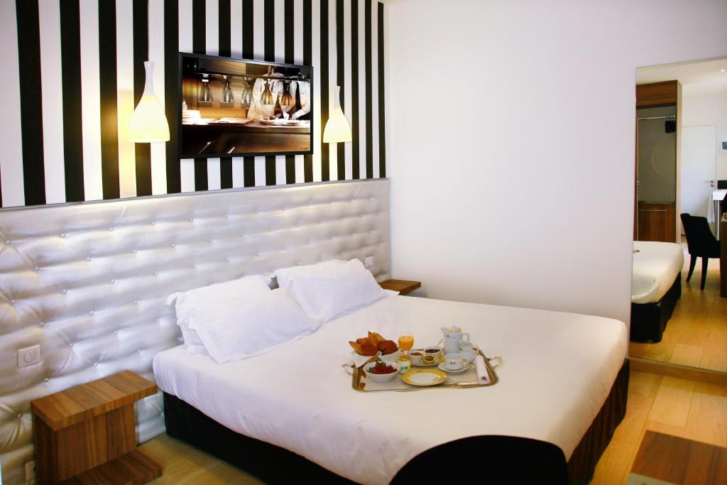 Le Pre Du Moulin - Maison Alonso - Hotel & Restaurant Sérignan-du-Comtat Værelse billede