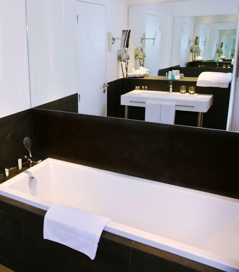 Le Pre Du Moulin - Maison Alonso - Hotel & Restaurant Sérignan-du-Comtat Eksteriør billede